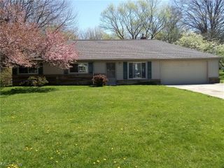 421 Harris Road, Richmond Heights, OH 44143