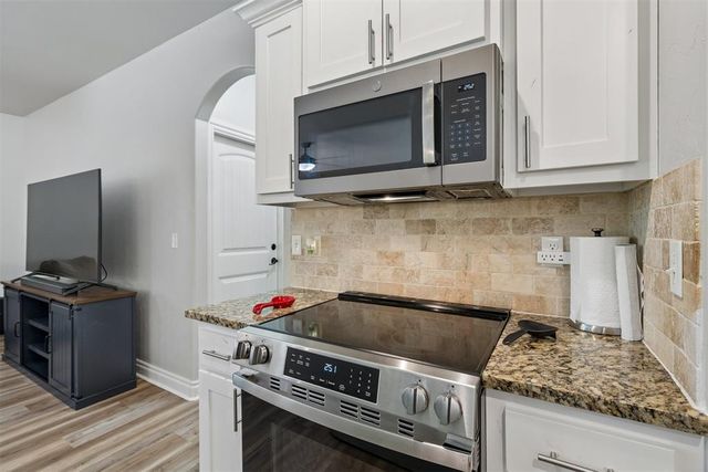 17252 Meadow Lake Circle, Newalla, OK 74857