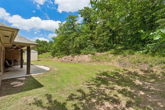 17252 Meadow Lake Circle, Newalla, OK 74857