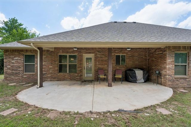 17252 Meadow Lake Circle, Newalla, OK 74857