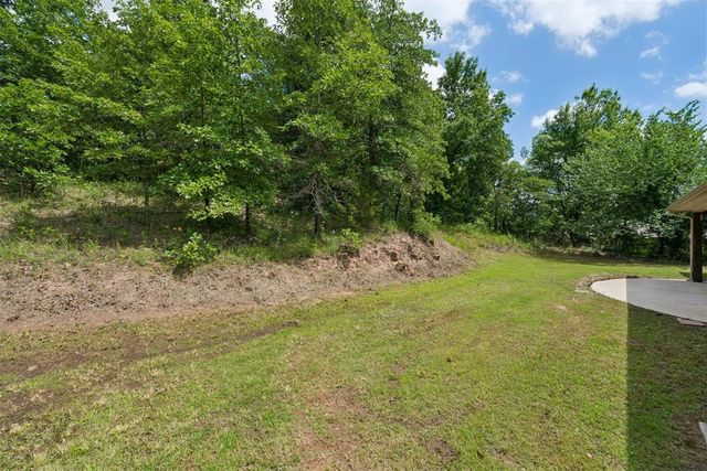 17252 Meadow Lake Circle, Newalla, OK 74857