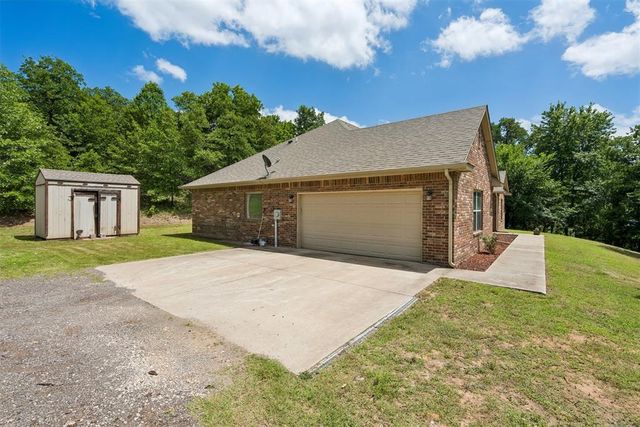 17252 Meadow Lake Circle, Newalla, OK 74857