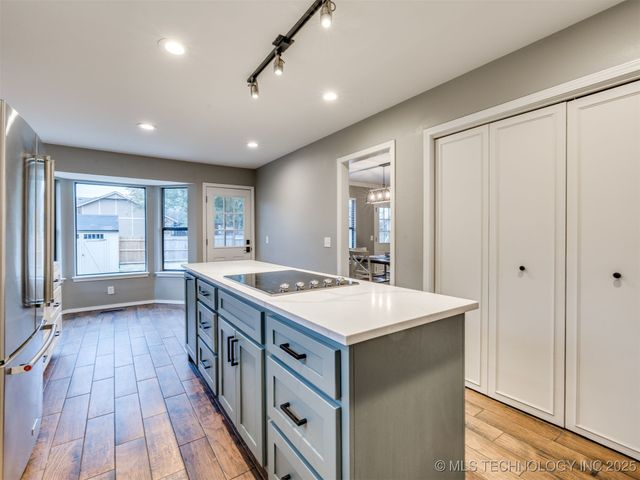 8621 S Fawnwood Court, Broken Arrow, OK 74011