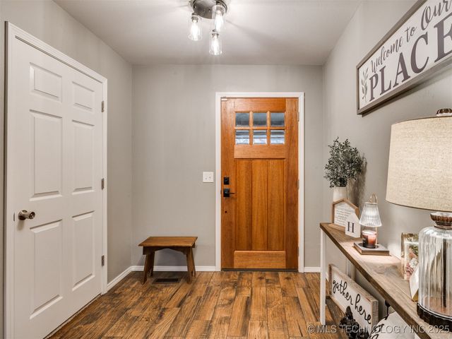 8621 S Fawnwood Court, Broken Arrow, OK 74011