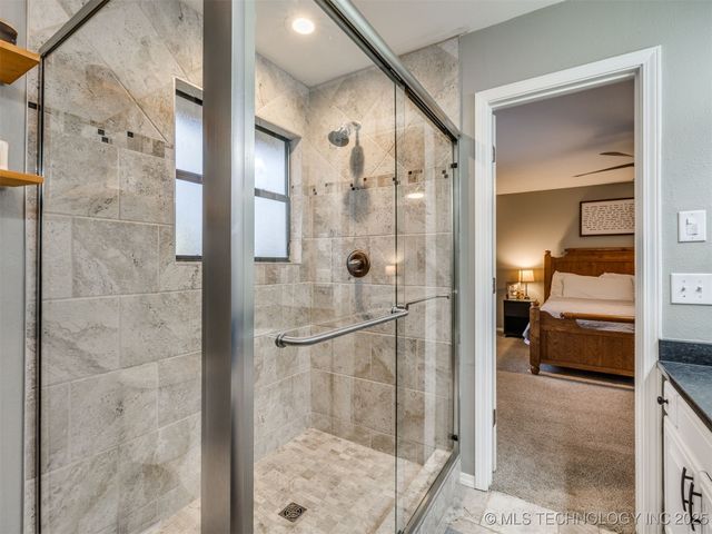 8621 S Fawnwood Court, Broken Arrow, OK 74011