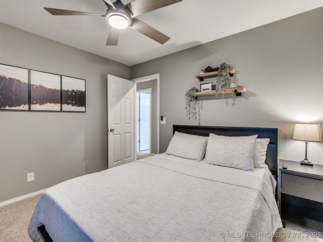 8621 S Fawnwood Court, Broken Arrow, OK 74011