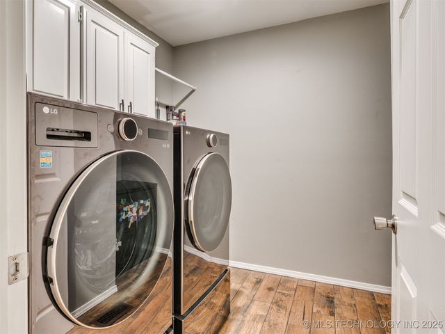 8621 S Fawnwood Court, Broken Arrow, OK 74011