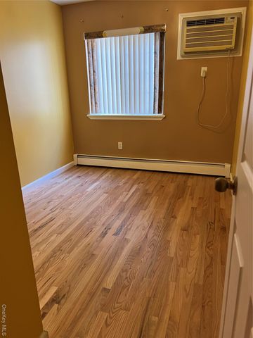 169-11 105 Ave 1, Jamaica, NY 11433