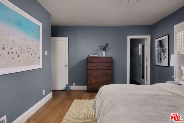 4753 Ambrose Avenue, Los Angeles, CA 90027