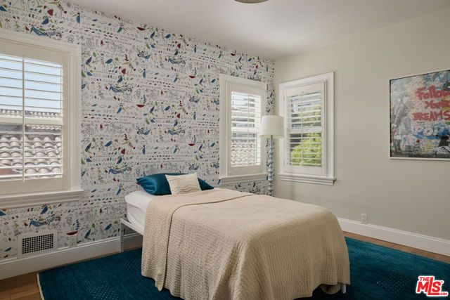 4753 Ambrose Avenue, Los Angeles, CA 90027