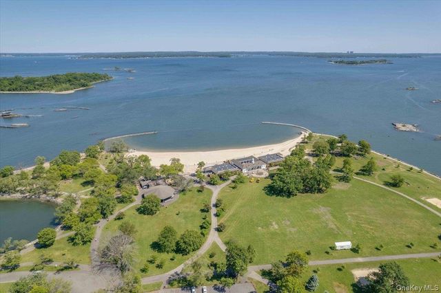 126 Church Street 3M, New Rochelle, NY 10805