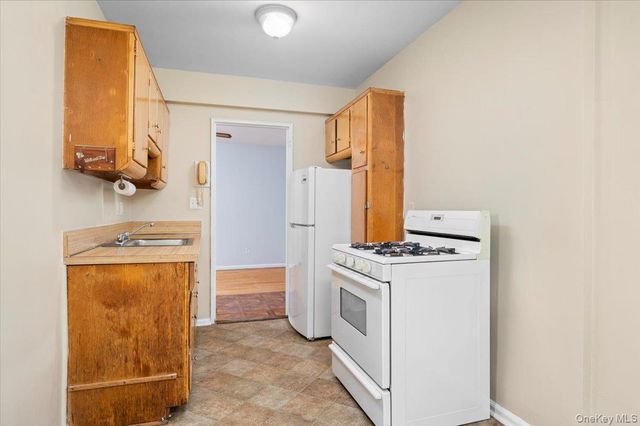 126 Church Street 3M, New Rochelle, NY 10805