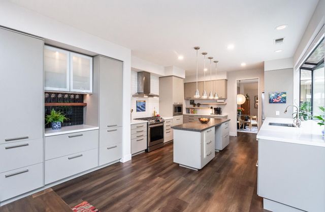 11770 Beaver Bar Ct, Gold River, CA 95670