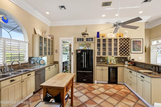 10418 Malahini Place, Diamondhead, MS 39525