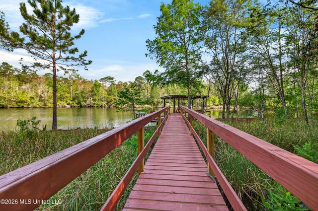 10418 Malahini Place, Diamondhead, MS 39525