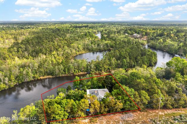 10418 Malahini Place, Diamondhead, MS 39525