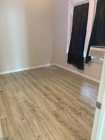 33 Rose Terrace, Newark City, NJ 07108