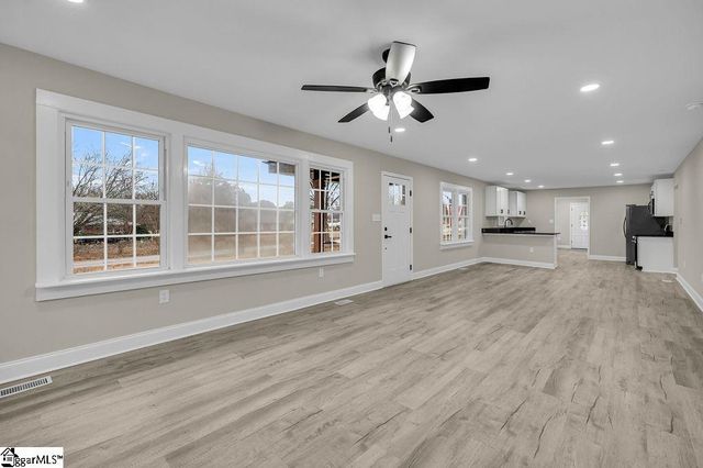 502 Mcalister Road, Williamston, SC 29697