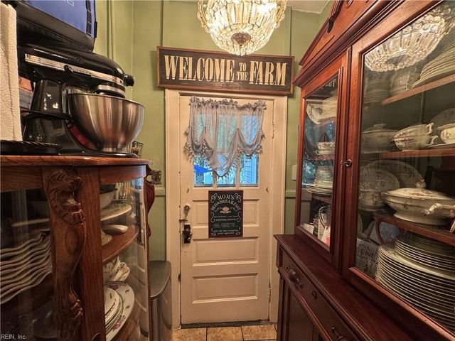 40 Franklin RD, Newport News, VA 23601