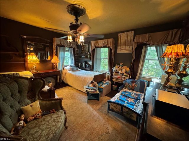 40 Franklin RD, Newport News, VA 23601