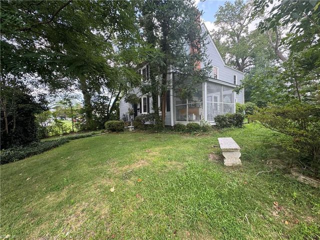 40 Franklin RD, Newport News, VA 23601