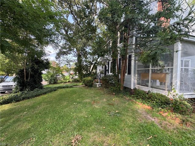 40 Franklin RD, Newport News, VA 23601
