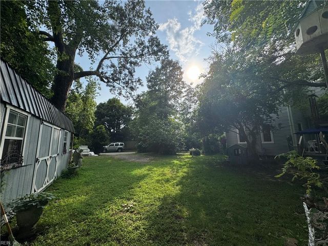 40 Franklin RD, Newport News, VA 23601