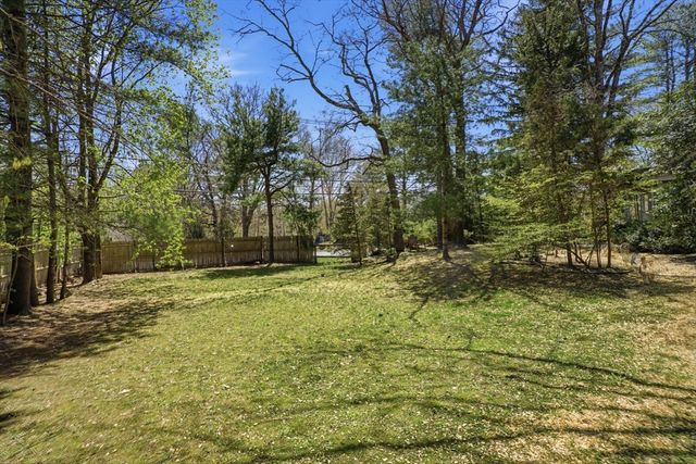 64 Winthrop St, Rehoboth, MA 02769