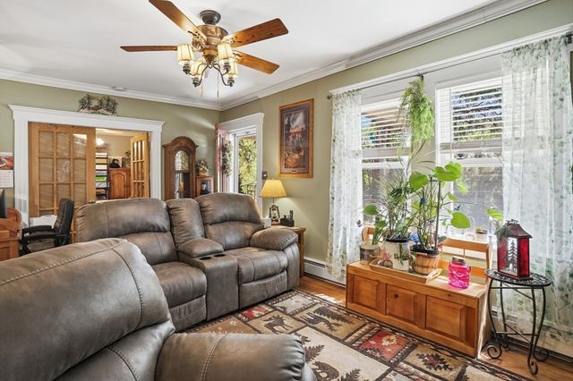64 Winthrop St, Rehoboth, MA 02769