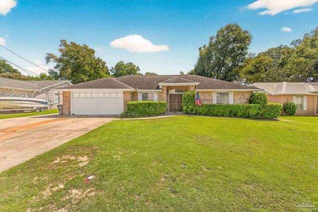 723 Candlestick Pl, Pensacola, FL 32514