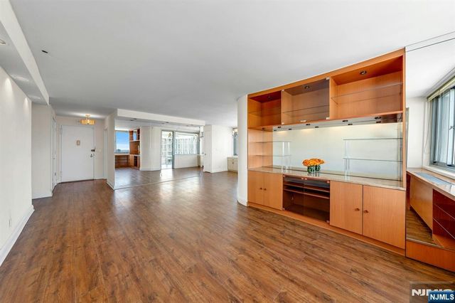 1600 Parker Avenue 29C, Fort Lee, NJ 07024