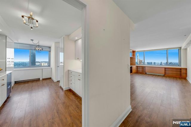 1600 Parker Avenue 29C, Fort Lee, NJ 07024