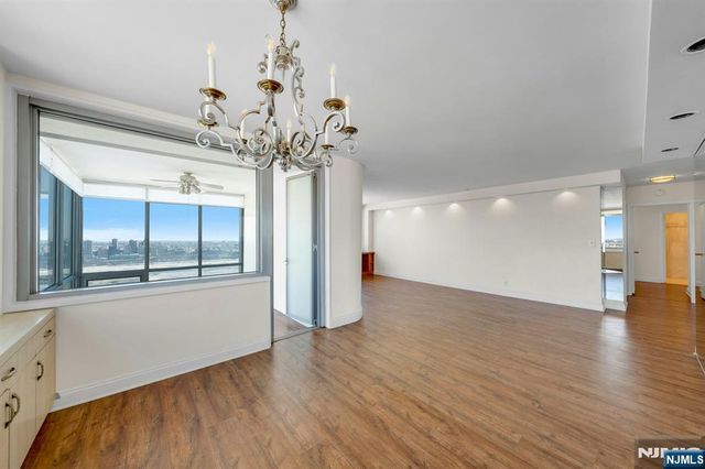 1600 Parker Avenue 29C, Fort Lee, NJ 07024