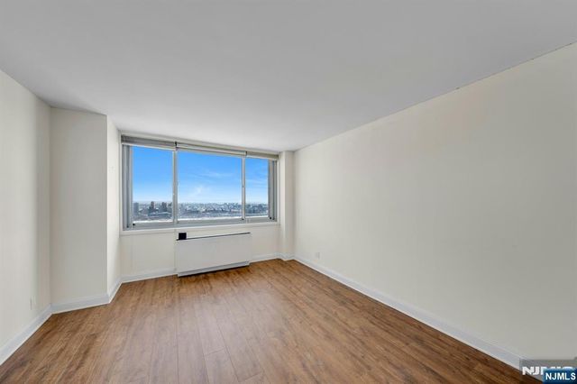 1600 Parker Avenue 29C, Fort Lee, NJ 07024