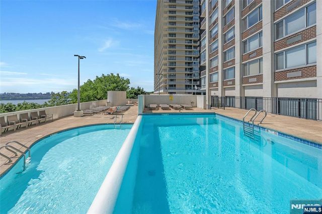 1600 Parker Avenue 29C, Fort Lee, NJ 07024