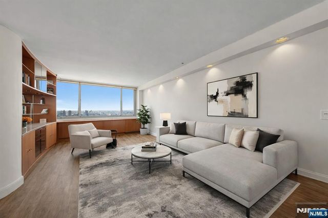 1600 Parker Avenue 29C, Fort Lee, NJ 07024