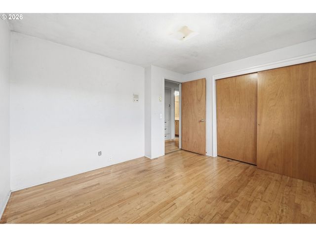 885 ASPEN St, Springfield, OR 97477