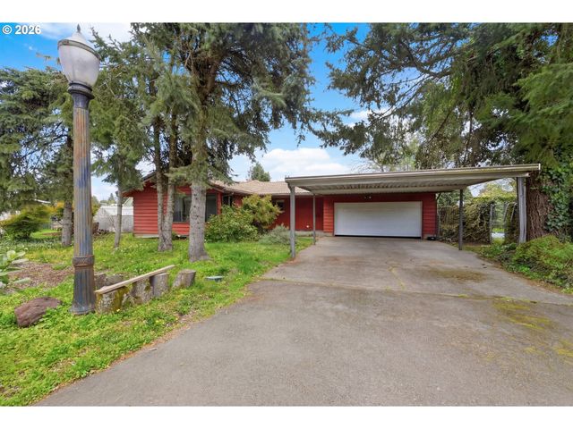 885 ASPEN St, Springfield, OR 97477