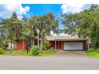 885 ASPEN St, Springfield, OR 97477