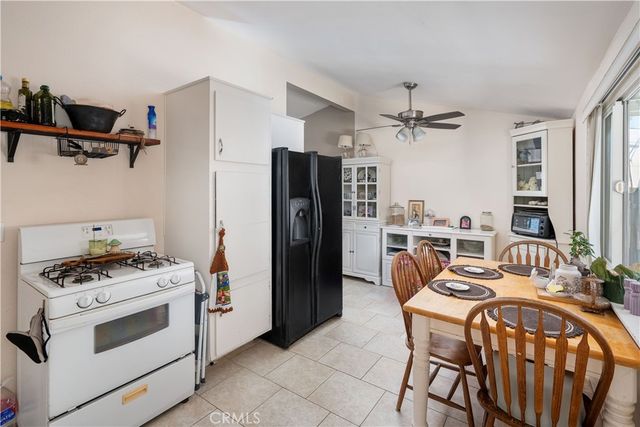 19026 Stillmore, Canyon Country, CA 91351