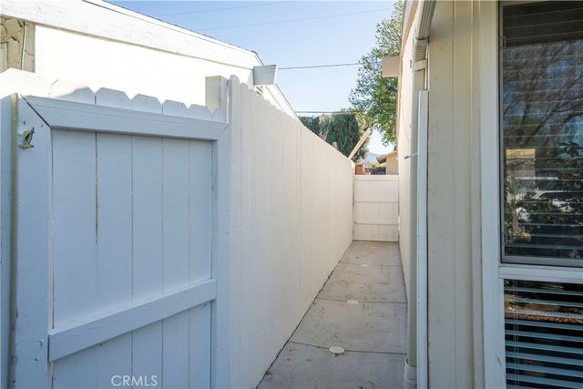 19026 Stillmore, Canyon Country, CA 91351