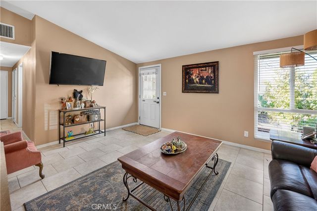 19026 Stillmore, Canyon Country, CA 91351