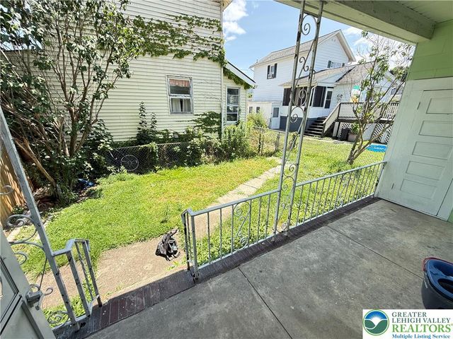 314 North Garfield Avenue, Lackawanna, PA 18504