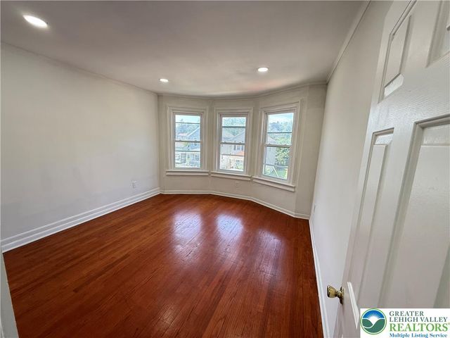 314 North Garfield Avenue, Lackawanna, PA 18504