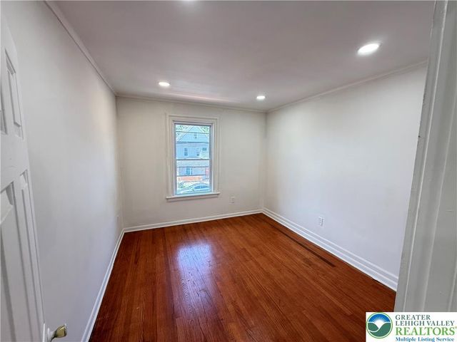 314 North Garfield Avenue, Lackawanna, PA 18504