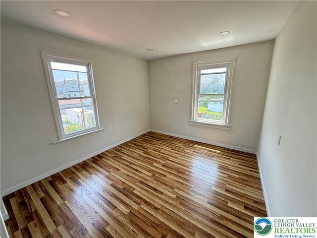 314 North Garfield Avenue, Lackawanna, PA 18504