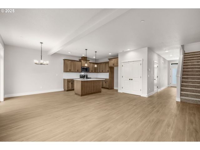 4655 Se Steelhead Ct, Hillsboro, OR 97123