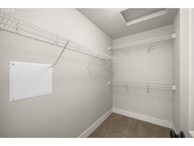 4655 Se Steelhead Ct, Hillsboro, OR 97123