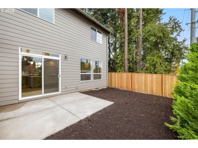 4655 Se Steelhead Ct, Hillsboro, OR 97123