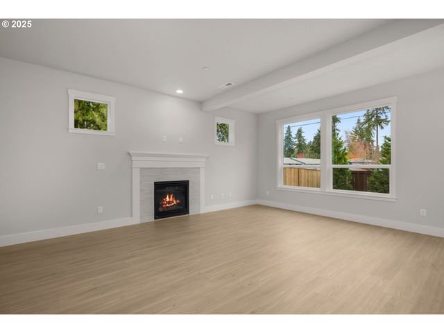 4655 Se Steelhead Ct, Hillsboro, OR 97123